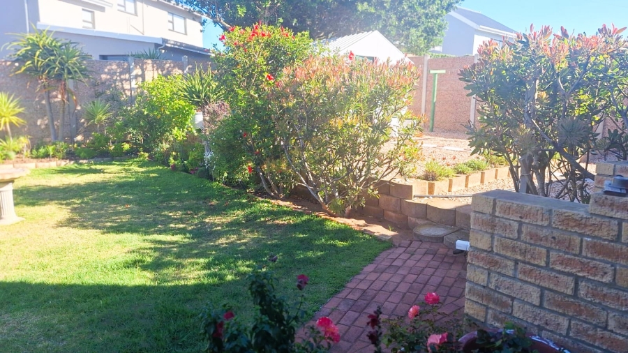 3 Bedroom Property for Sale in Jongensfontein Western Cape